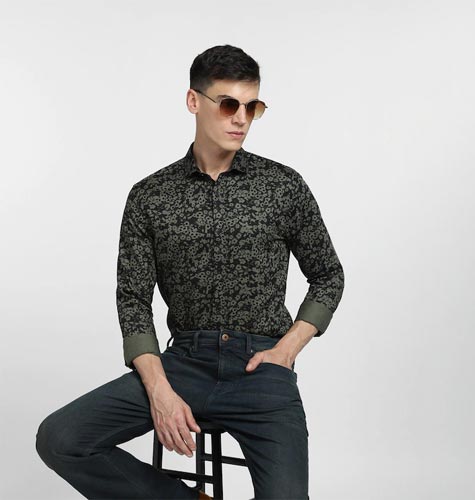 Men Slim Fit Floral Printed Formal Shirt